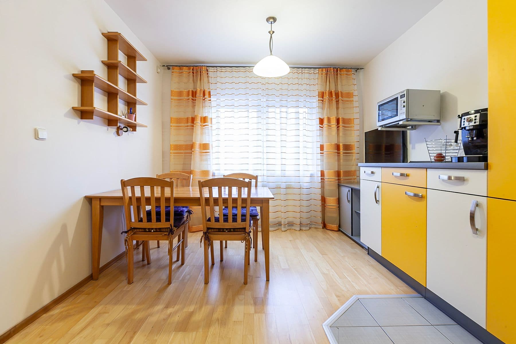 Prodej domu 220 m², pozemek 253 m², Okrová, Praha, Praha Prodej domu 220 m², pozemek 253 m², Okrová, Praha, Praha