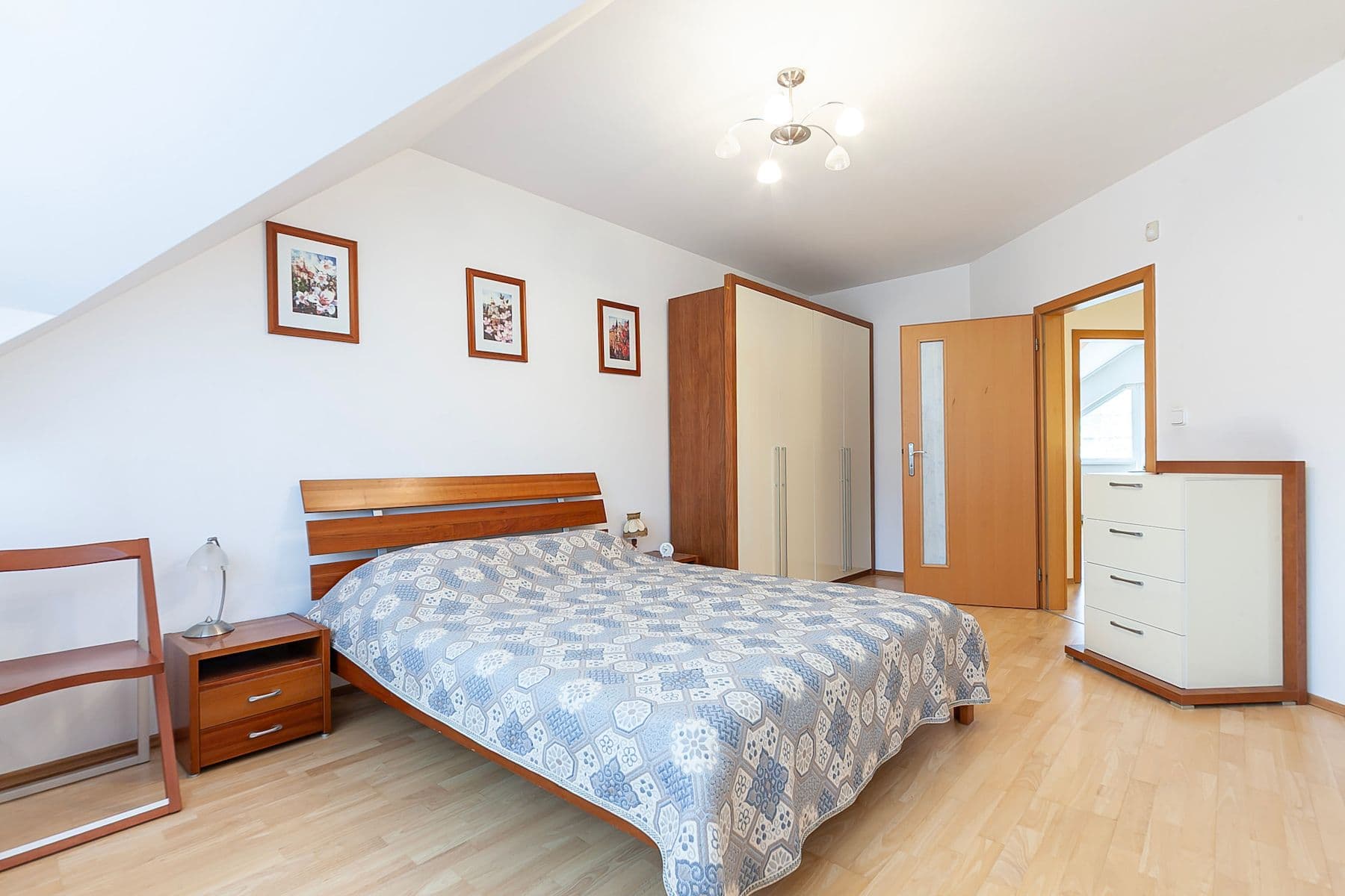 Prodej domu 220 m², pozemek 253 m², Okrová, Praha, Praha Prodej domu 220 m², pozemek 253 m², Okrová, Praha, Praha