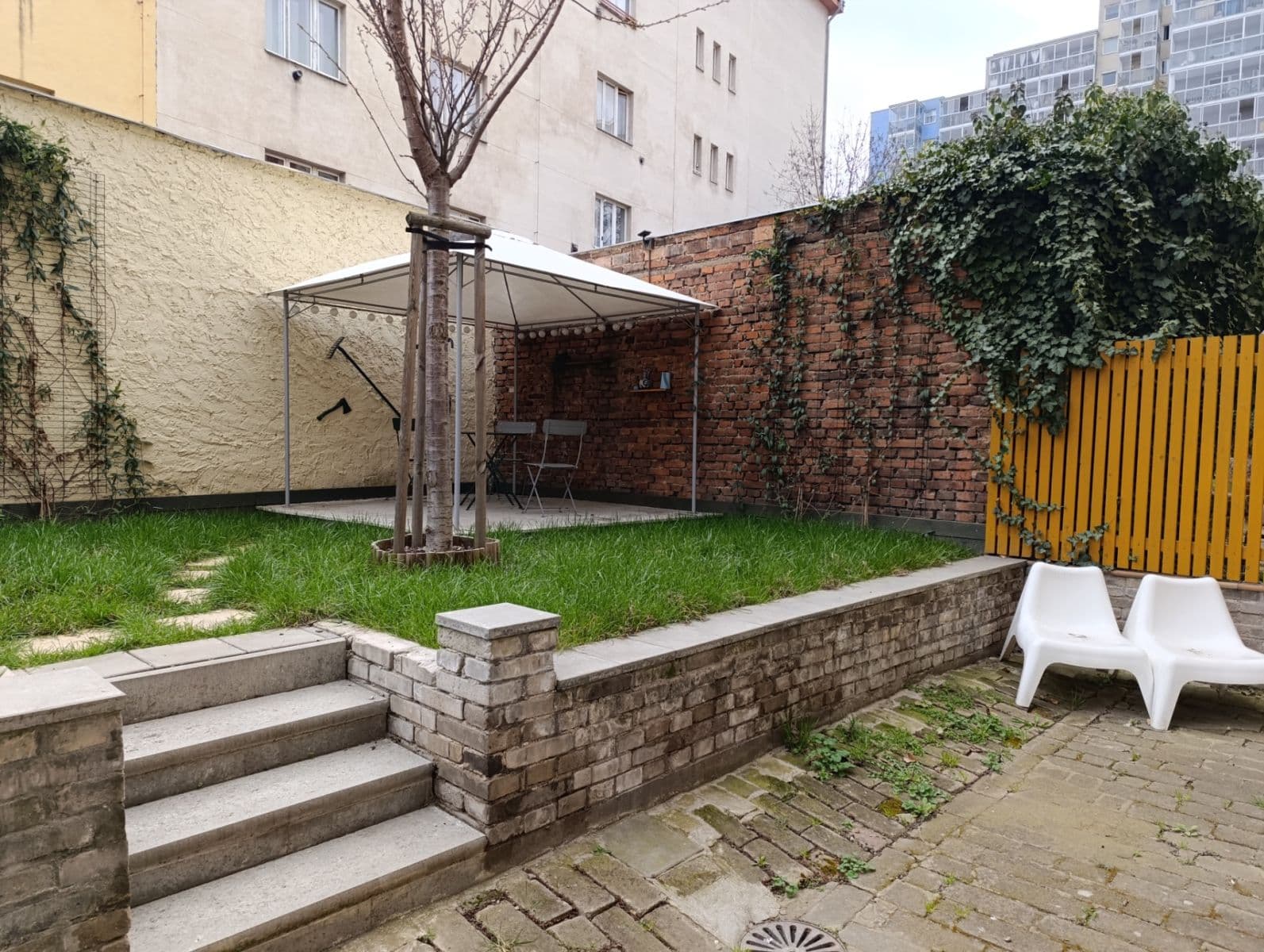Pronájem bytu 1+kk 32 m², Brtnická, Praha, Praha Pronájem bytu 1+kk 32 m², Brtnická, Praha, Praha