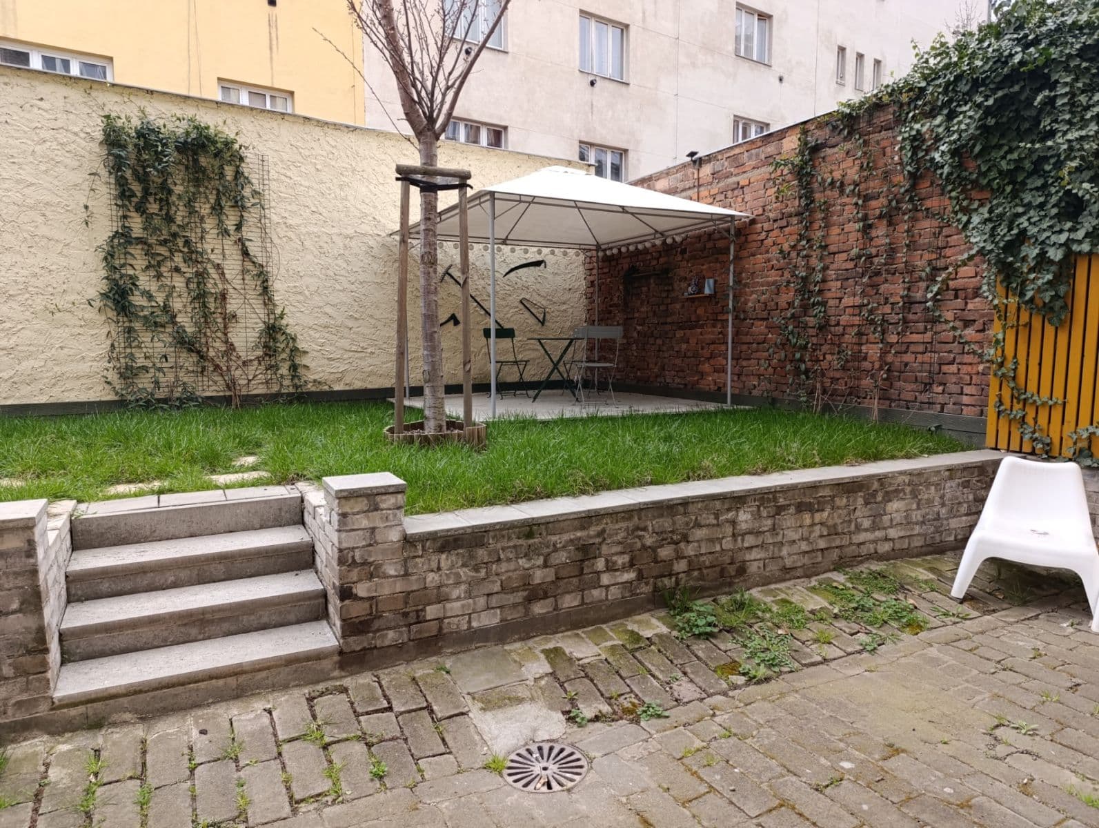 Pronájem bytu 1+kk 32 m², Brtnická, Praha, Praha Pronájem bytu 1+kk 32 m², Brtnická, Praha, Praha
