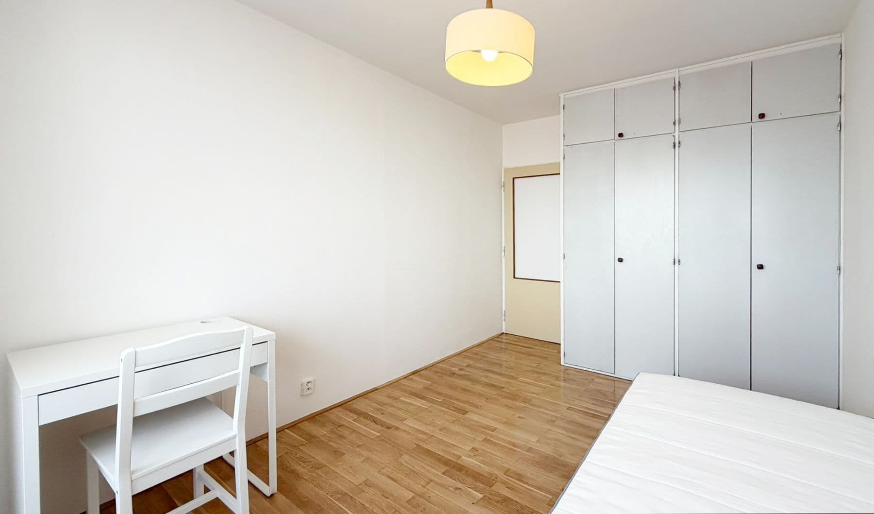Pronájem bytu 3+1 74 m², Svojetická, Praha, Praha Pronájem bytu 3+1 74 m², Svojetická, Praha, Praha