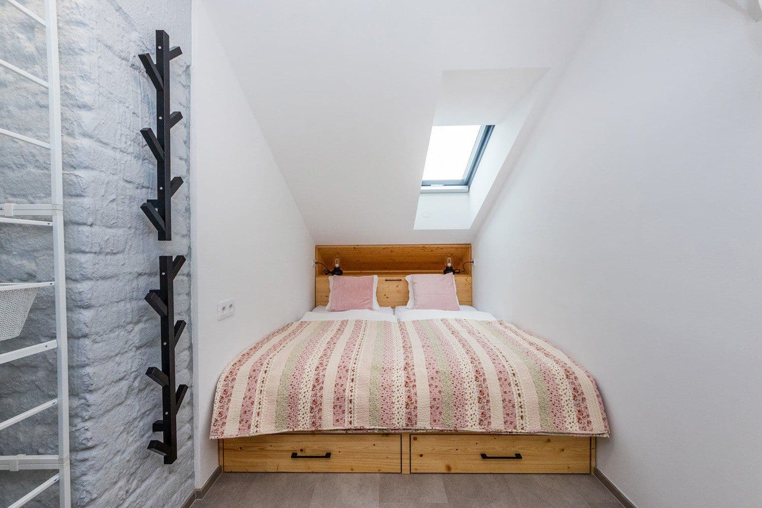 Pronájem bytu 30 m², Na Zámecké, Praha, Praha Pronájem bytu 30 m², Na Zámecké, Praha, Praha