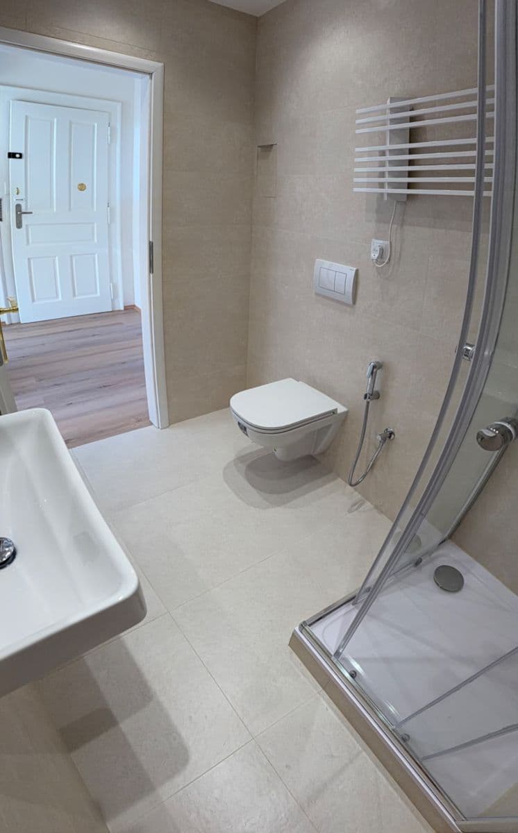 Pronájem bytu 2+kk 45 m², U Zvonařky, Praha, Praha Pronájem bytu 2+kk 45 m², U Zvonařky, Praha, Praha