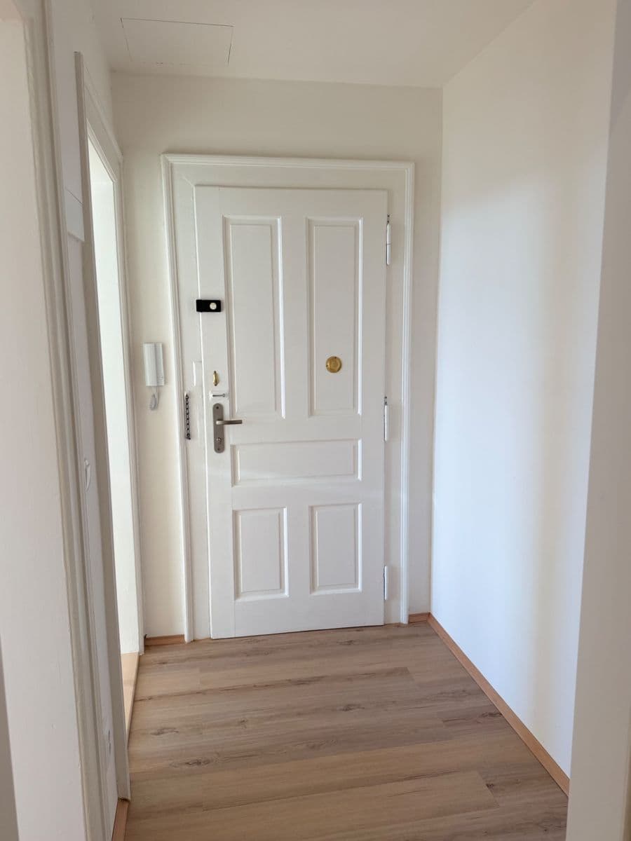 Pronájem bytu 2+kk 45 m², U Zvonařky, Praha, Praha Pronájem bytu 2+kk 45 m², U Zvonařky, Praha, Praha