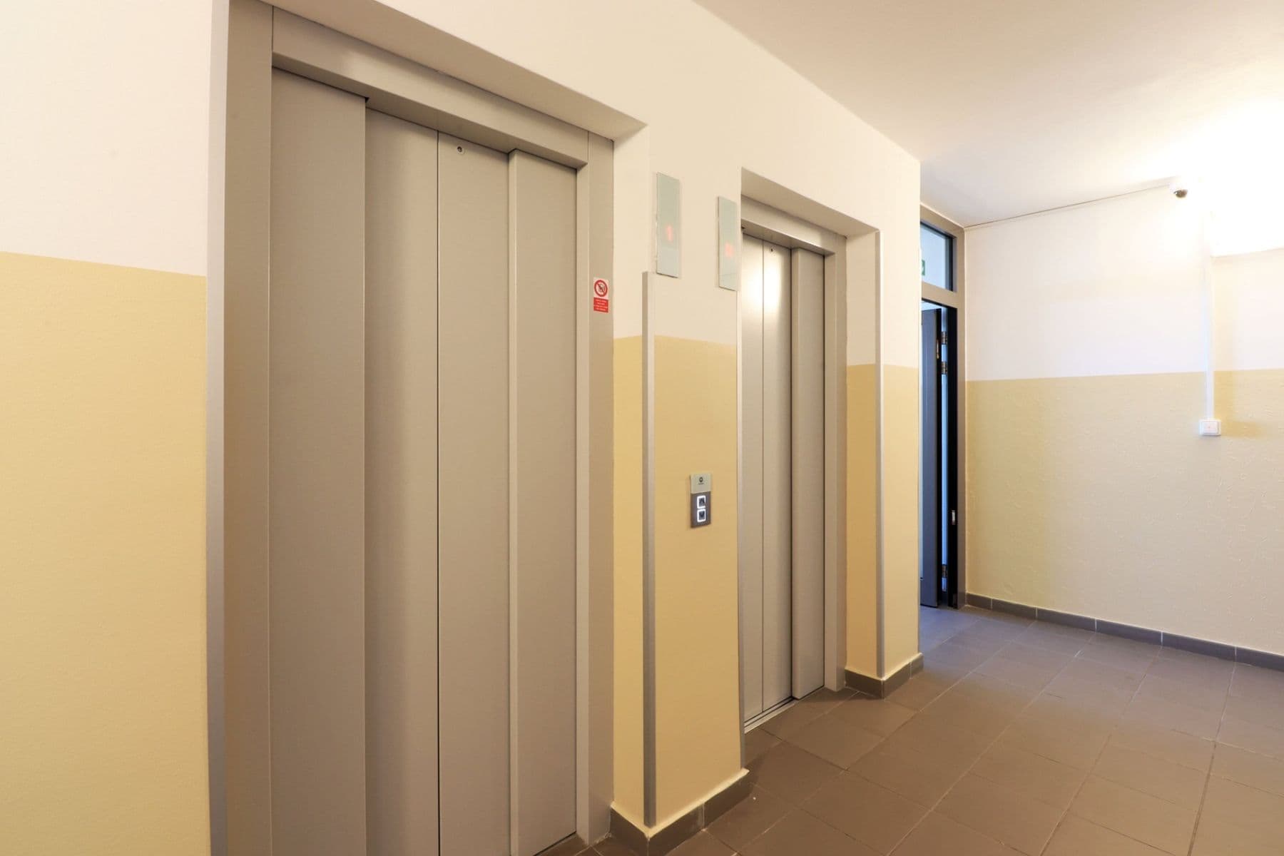 Pronájem bytu 2+kk 42 m², Anny Drabíkové, Praha, Praha Pronájem bytu 2+kk 42 m², Anny Drabíkové, Praha, Praha