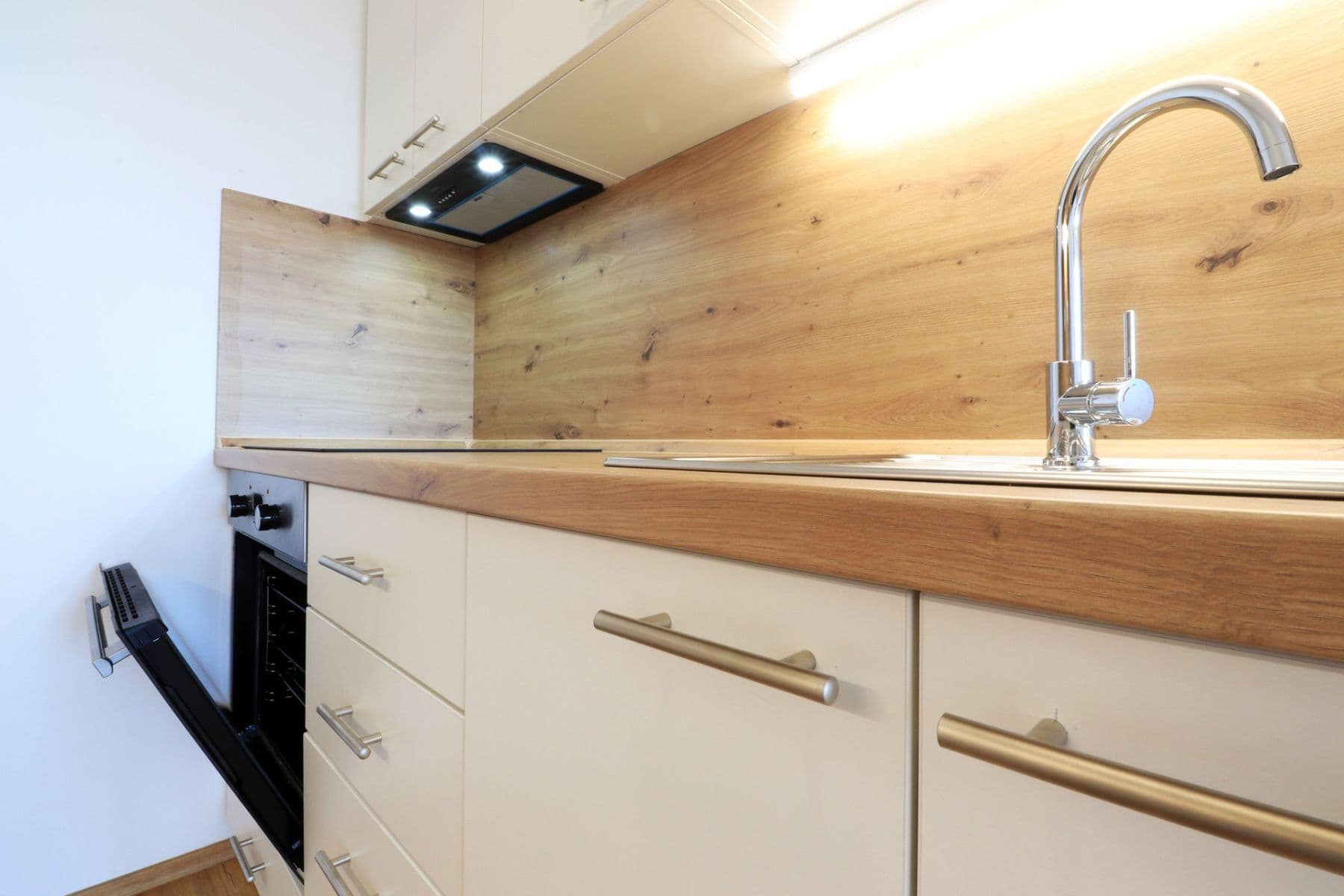 Pronájem bytu 2+kk 42 m², Anny Drabíkové, Praha, Praha Pronájem bytu 2+kk 42 m², Anny Drabíkové, Praha, Praha