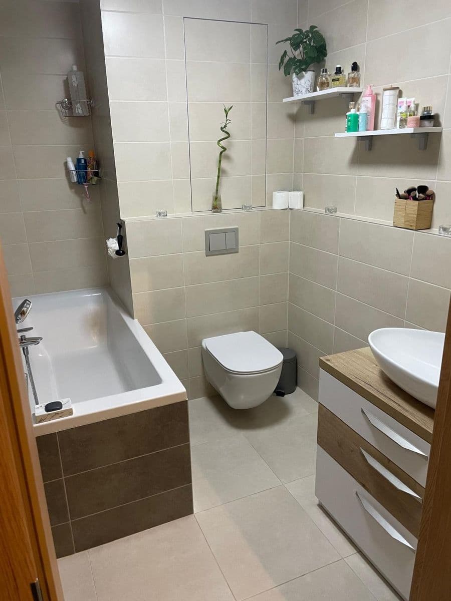 Pronájem bytu 2+kk 48 m², Karla Guta, Praha, Praha Pronájem bytu 2+kk 48 m², Karla Guta, Praha, Praha