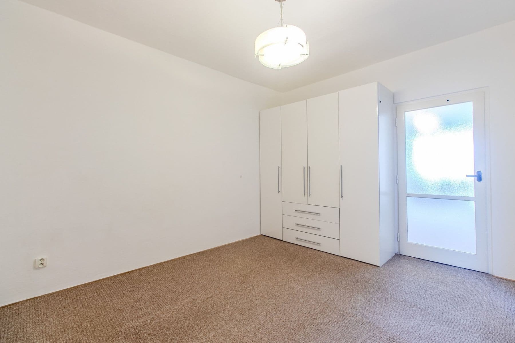 Pronájem bytu 2+1 55 m², Arabská, Praha, Praha Pronájem bytu 2+1 55 m², Arabská, Praha, Praha