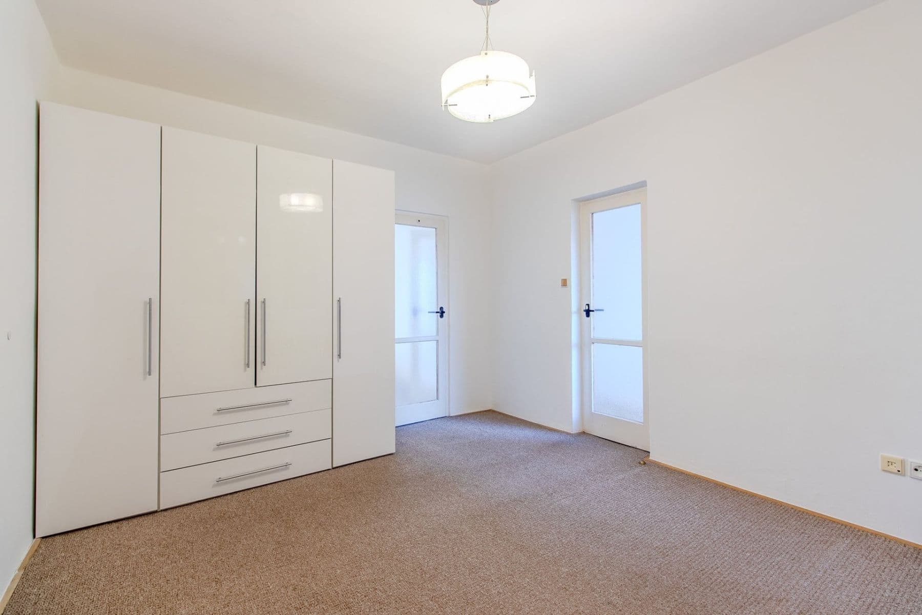 Pronájem bytu 2+1 55 m², Arabská, Praha, Praha Pronájem bytu 2+1 55 m², Arabská, Praha, Praha