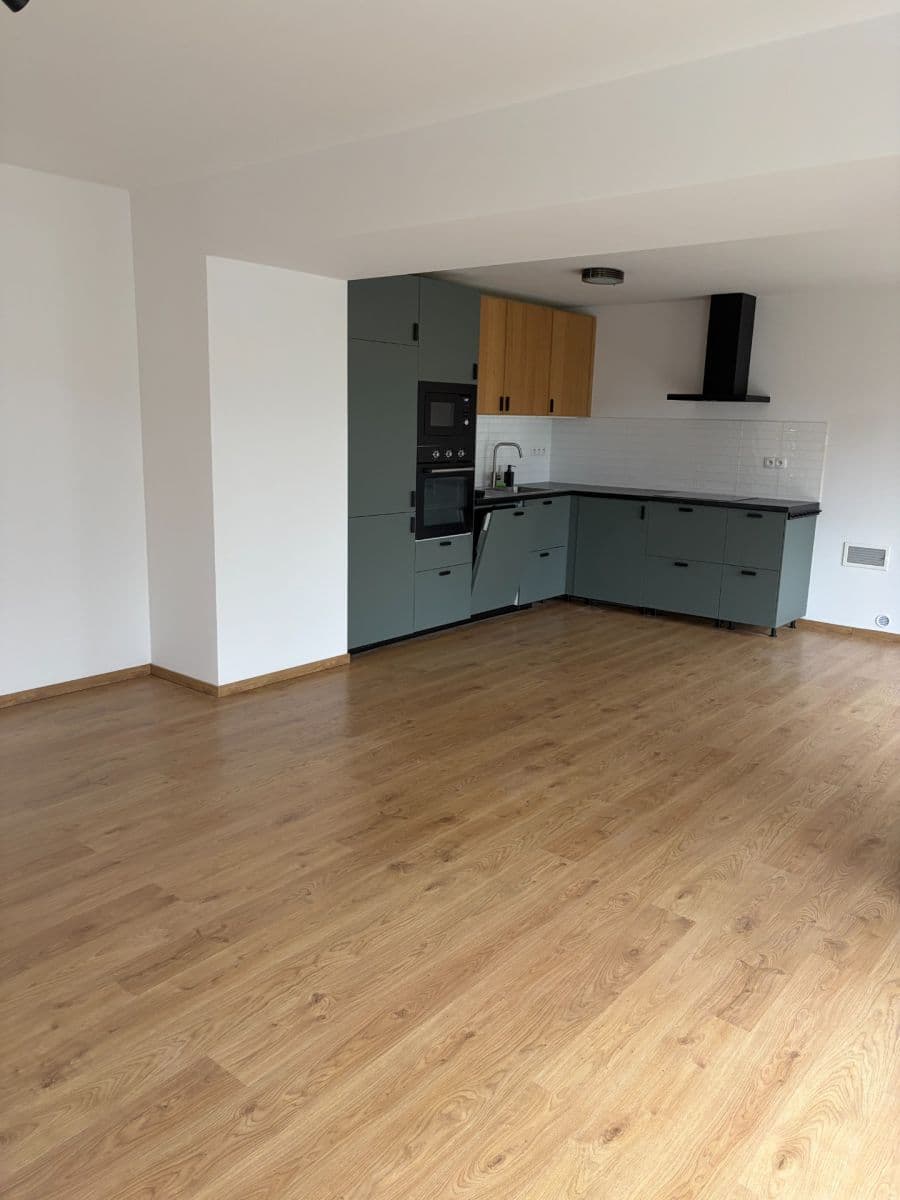 Pronájem domu 120 m², pozemek 210 m², Smidarská, Praha, Praha Pronájem domu 120 m², pozemek 210 m², Smidarská, Praha, Praha