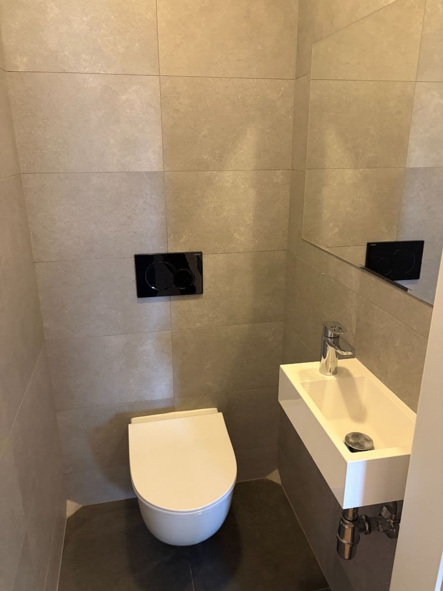 Pronájem domu 120 m², pozemek 210 m², Smidarská, Praha, Praha Pronájem domu 120 m², pozemek 210 m², Smidarská, Praha, Praha