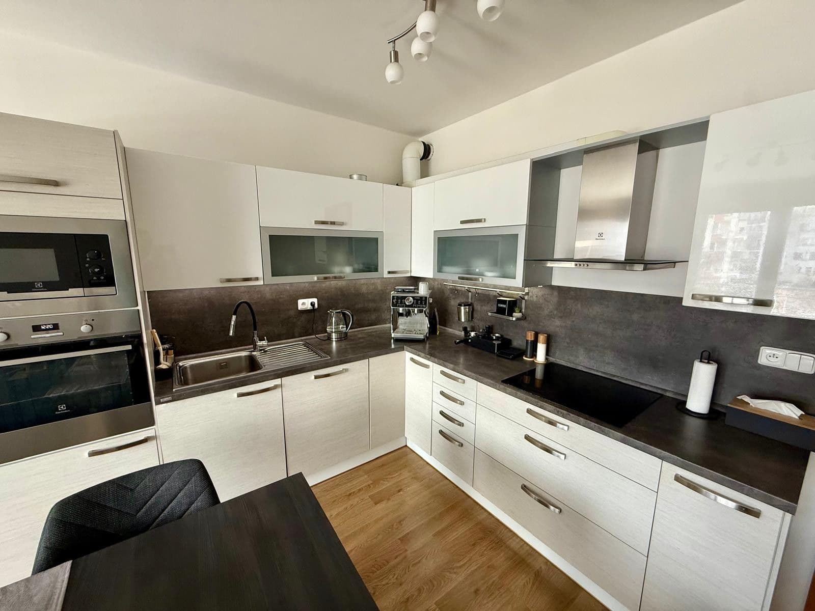 Pronájem bytu 3+kk 74 m², Sazovická, Praha, Praha Pronájem bytu 3+kk 74 m², Sazovická, Praha, Praha