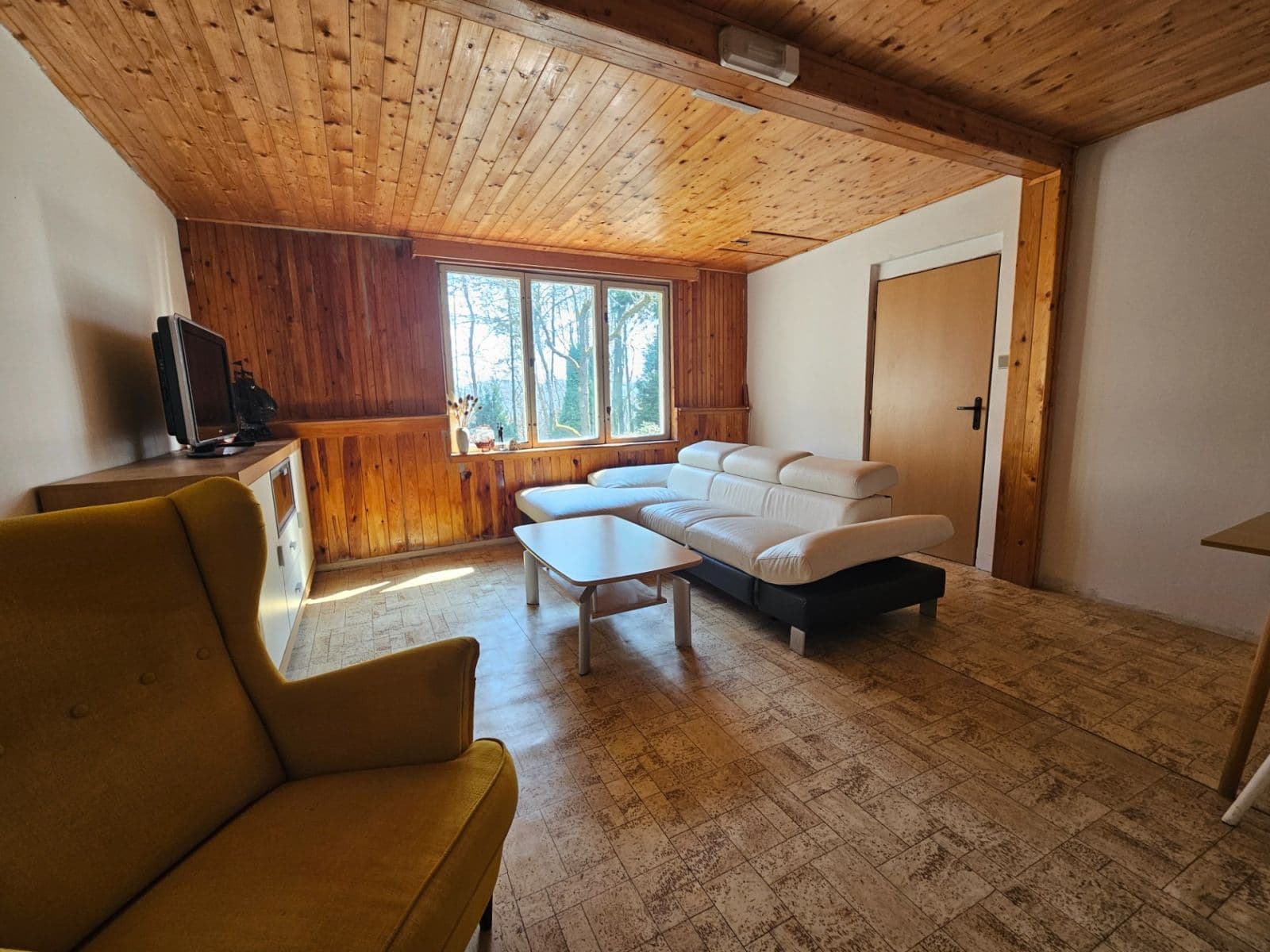 Prodej chaty, chalupy 49 m², pozemek 545 m², Polní, Chrustenice, Středočeský kraj Prodej chaty, chalupy 49 m², pozemek 545 m², Polní, Chrustenice, Středočeský kraj