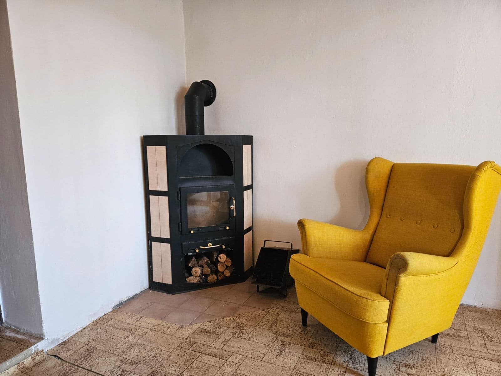 Prodej chaty, chalupy 49 m², pozemek 545 m², Polní, Chrustenice, Středočeský kraj Prodej chaty, chalupy 49 m², pozemek 545 m², Polní, Chrustenice, Středočeský kraj