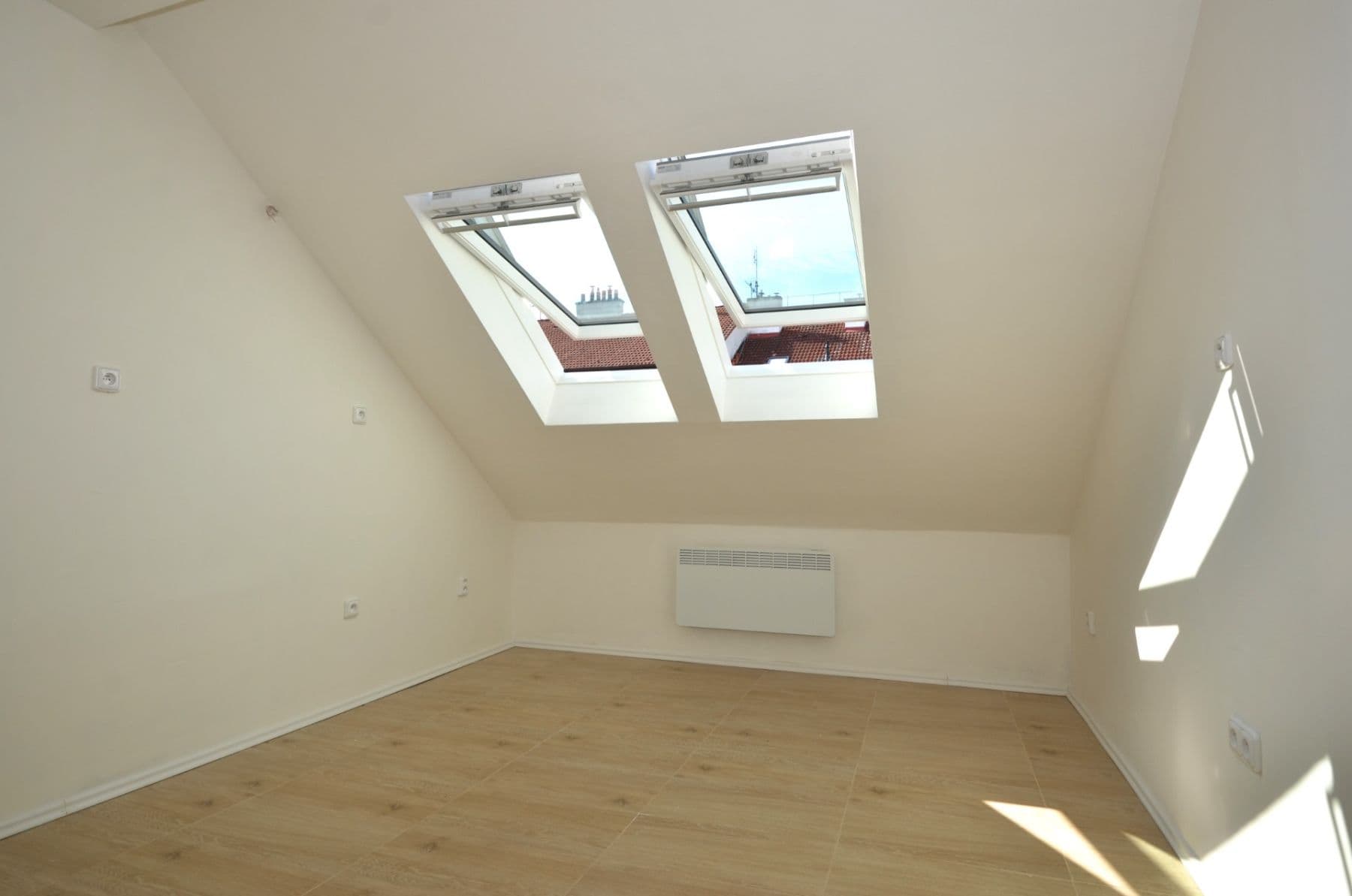 Pronájem bytu 2+kk 42 m², Jagellonská, Praha, Praha Pronájem bytu 2+kk 42 m², Jagellonská, Praha, Praha