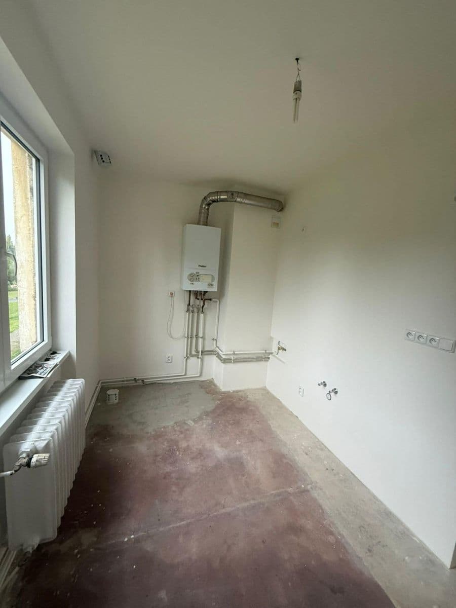 Prodej bytu 4+1 81 m², 5. května, Plesná, Karlovarský kraj Prodej bytu 4+1 81 m², 5. května, Plesná, Karlovarský kraj