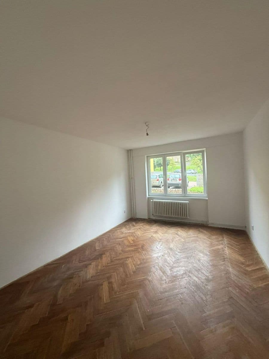Prodej bytu 4+1 81 m², 5. května, Plesná, Karlovarský kraj Prodej bytu 4+1 81 m², 5. května, Plesná, Karlovarský kraj