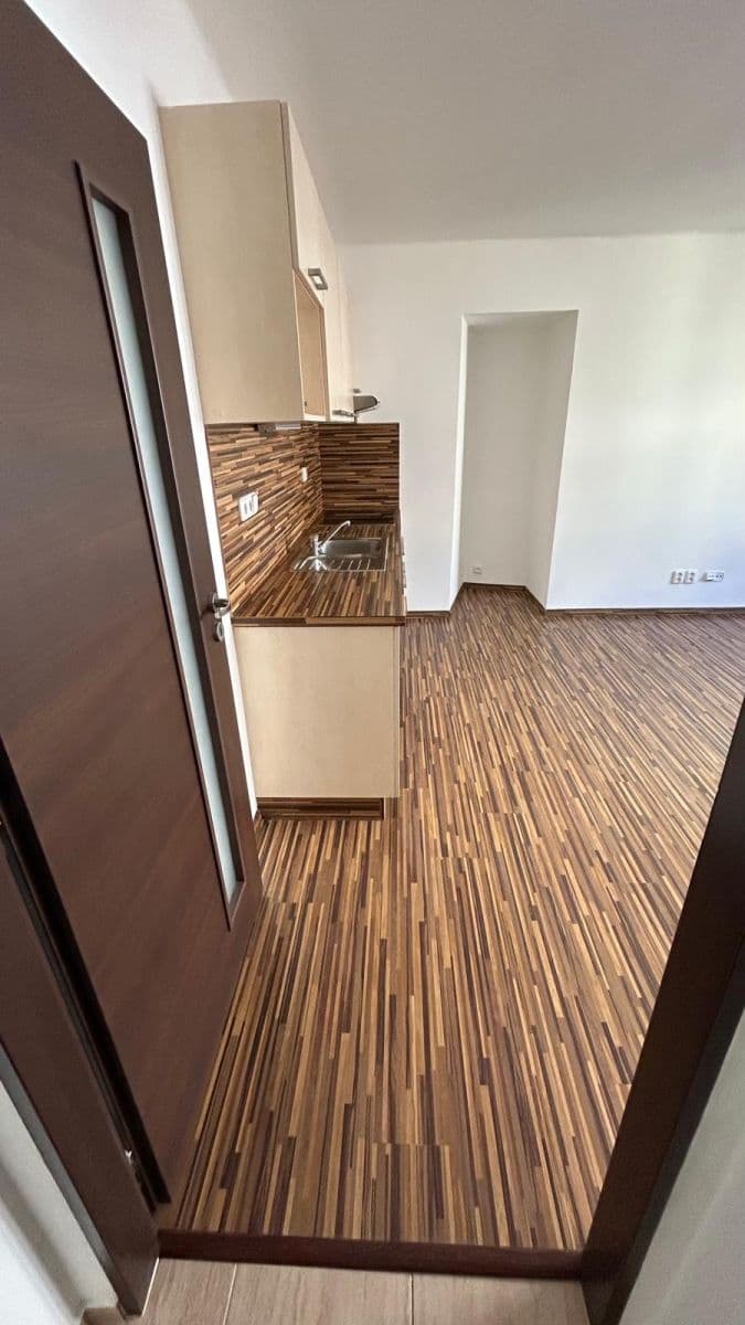 Pronájem bytu 3+kk 82 m², ČSA, Šternberk, Olomoucký kraj Pronájem bytu 3+kk 82 m², ČSA, Šternberk, Olomoucký kraj