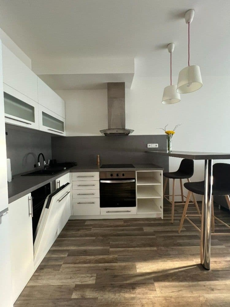 Pronájem bytu 2+kk 50 m², Klementova, Praha, Praha Pronájem bytu 2+kk 50 m², Klementova, Praha, Praha