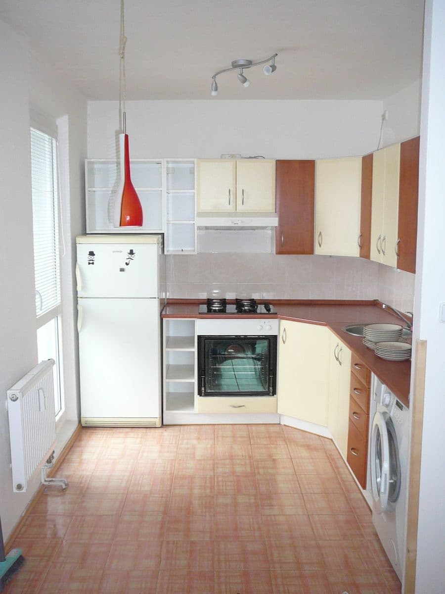 Prodej bytu 2+kk 40 m², Vitry, Kladno, Středočeský kraj Prodej bytu 2+kk 40 m², Vitry, Kladno, Středočeský kraj