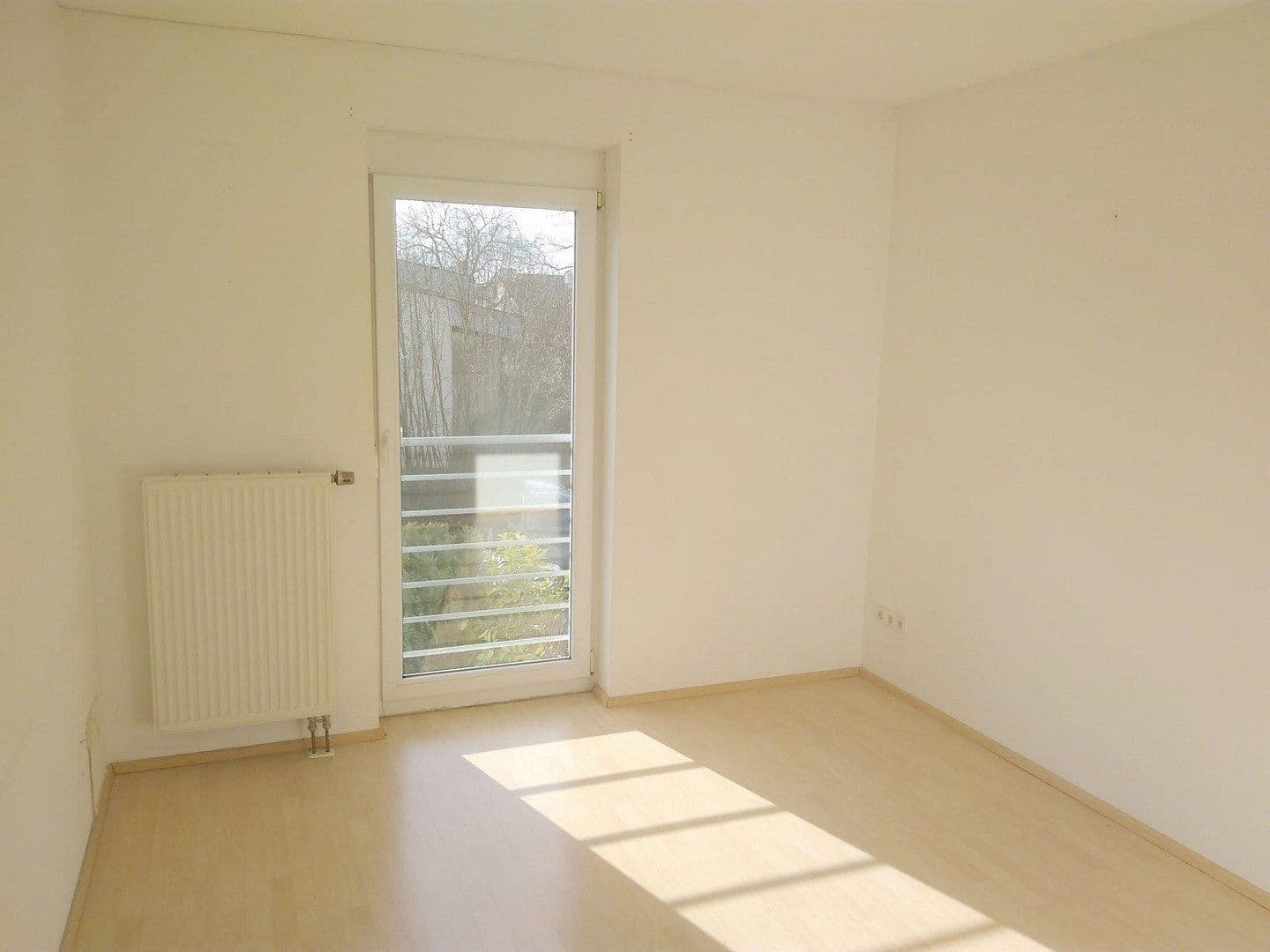 Pronájem domu 110 m², pozemek 100 m², Beimerstetten, Bádensko-Württembersko Pronájem domu 110 m², pozemek 100 m², Beimerstetten, Bádensko-Württembersko