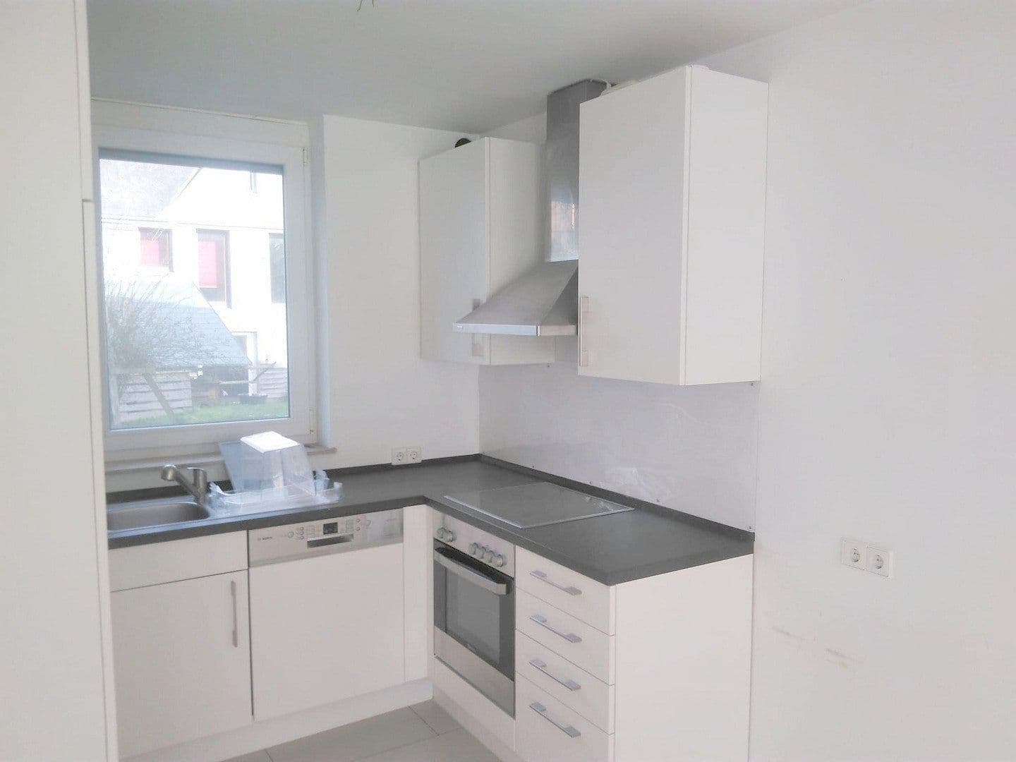 Pronájem domu 110 m², pozemek 100 m², Beimerstetten, Bádensko-Württembersko Pronájem domu 110 m², pozemek 100 m², Beimerstetten, Bádensko-Württembersko