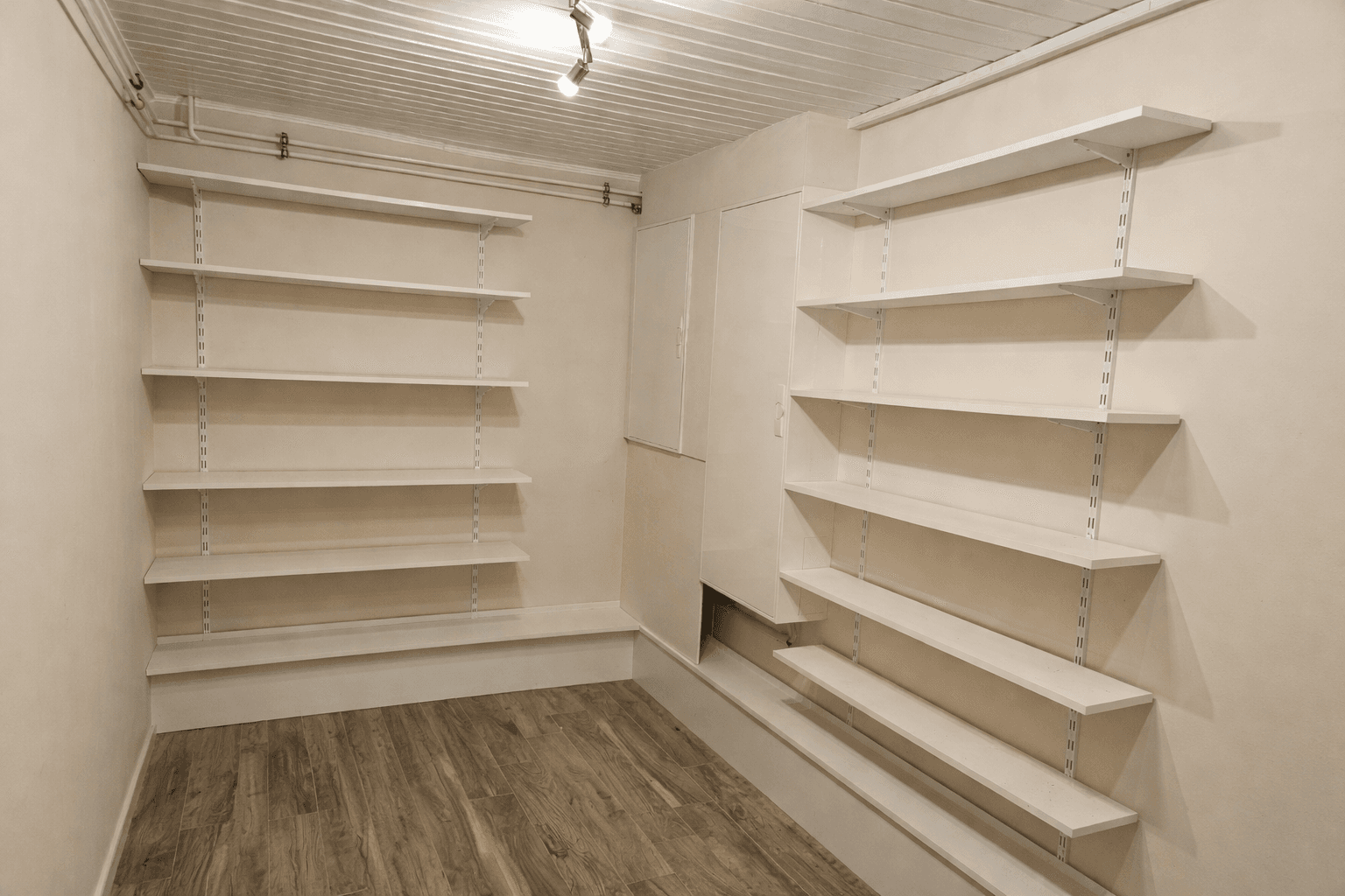 Prodej domu 298 m², pozemek 1.567 m², Sülfeld, Šlesvicko-Holštýnsko Prodej domu 298 m², pozemek 1.567 m², Sülfeld, Šlesvicko-Holštýnsko