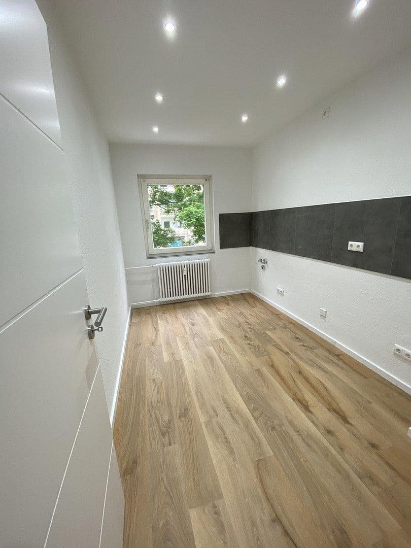 Pronájem bytu 4+1 76 m², Pestalozziring 7, Aldenhoven, Severní Porýní-Vestfálsko Pronájem bytu 4+1 76 m², Pestalozziring 7, Aldenhoven, Severní Porýní-Vestfálsko