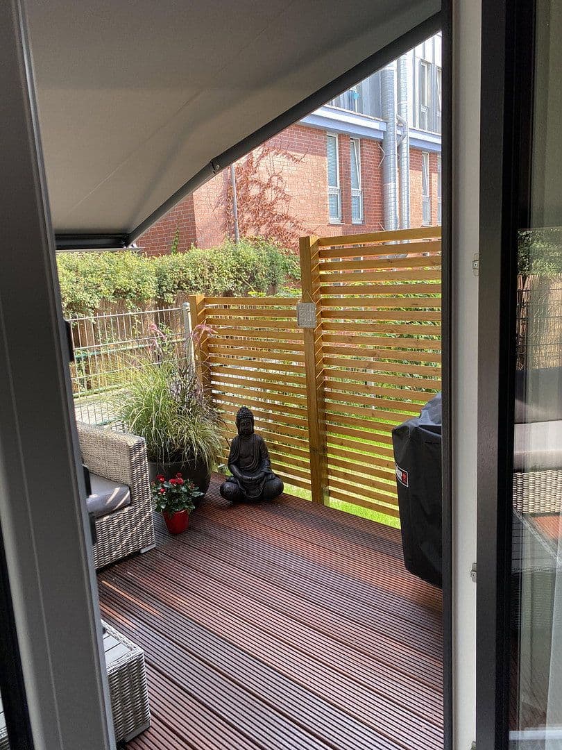 Prodej domu 137 m², pozemek 81 m², Berlin, Berlín Prodej domu 137 m², pozemek 81 m², Berlin, Berlín