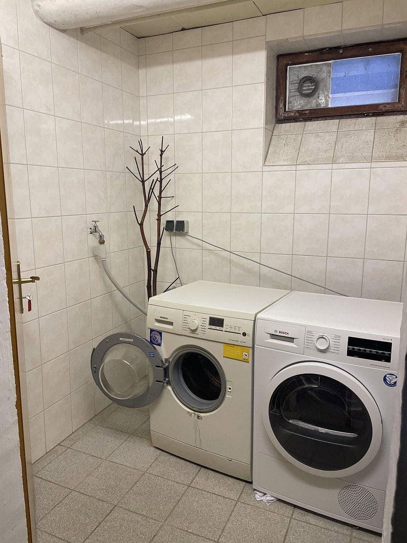 Pronájem bytu 2+1 72 m², Saarbrücken, Země Sársko Pronájem bytu 2+1 72 m², Saarbrücken, Země Sársko