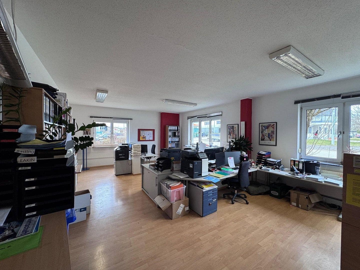 Pronájem nebytového prostoru 2.000 m², Lauterbachstr.15 und 17, Geretsried, Bavorsko Pronájem nebytového prostoru 2.000 m², Lauterbachstr.15 und 17, Geretsried, Bavorsko