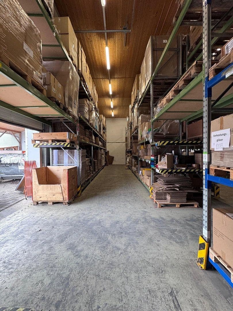 Pronájem nebytového prostoru 2.000 m², Lauterbachstr.15 und 17, Geretsried, Bavorsko Pronájem nebytového prostoru 2.000 m², Lauterbachstr.15 und 17, Geretsried, Bavorsko