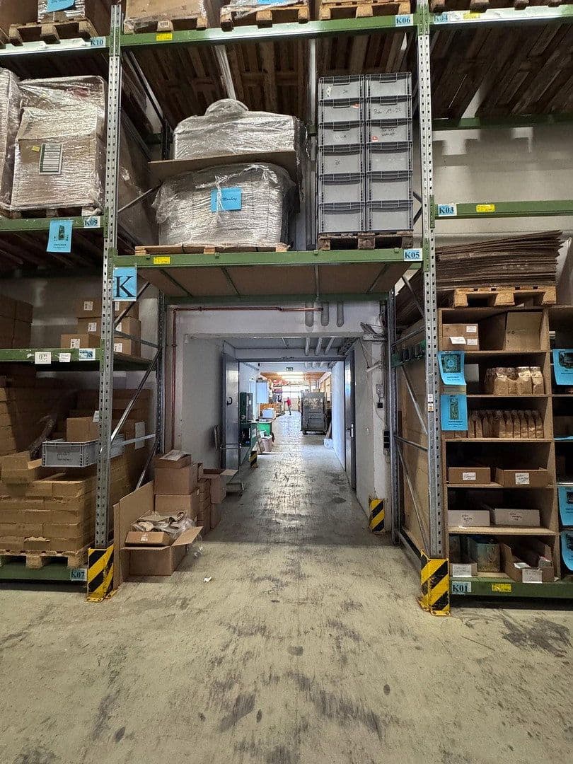 Pronájem nebytového prostoru 2.000 m², Lauterbachstr.15 und 17, Geretsried, Bavorsko Pronájem nebytového prostoru 2.000 m², Lauterbachstr.15 und 17, Geretsried, Bavorsko