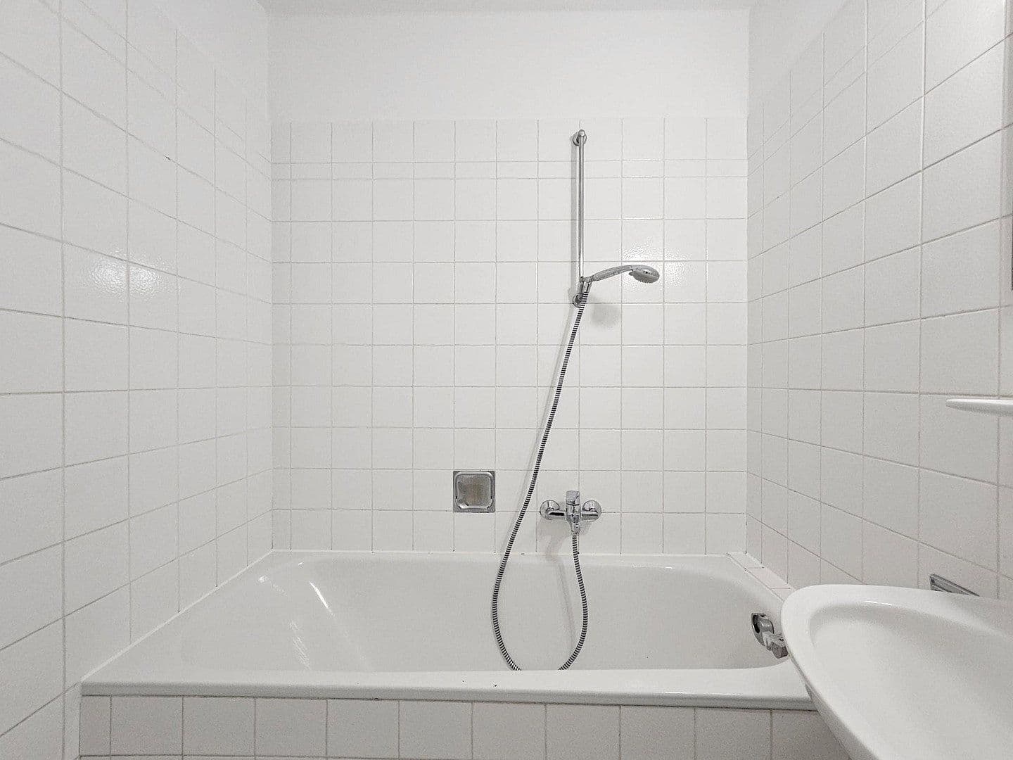 Pronájem bytu 2+1 68 m², Agnes-Bernauer-Straße 73, München, Bavorsko Pronájem bytu 2+1 68 m², Agnes-Bernauer-Straße 73, München, Bavorsko