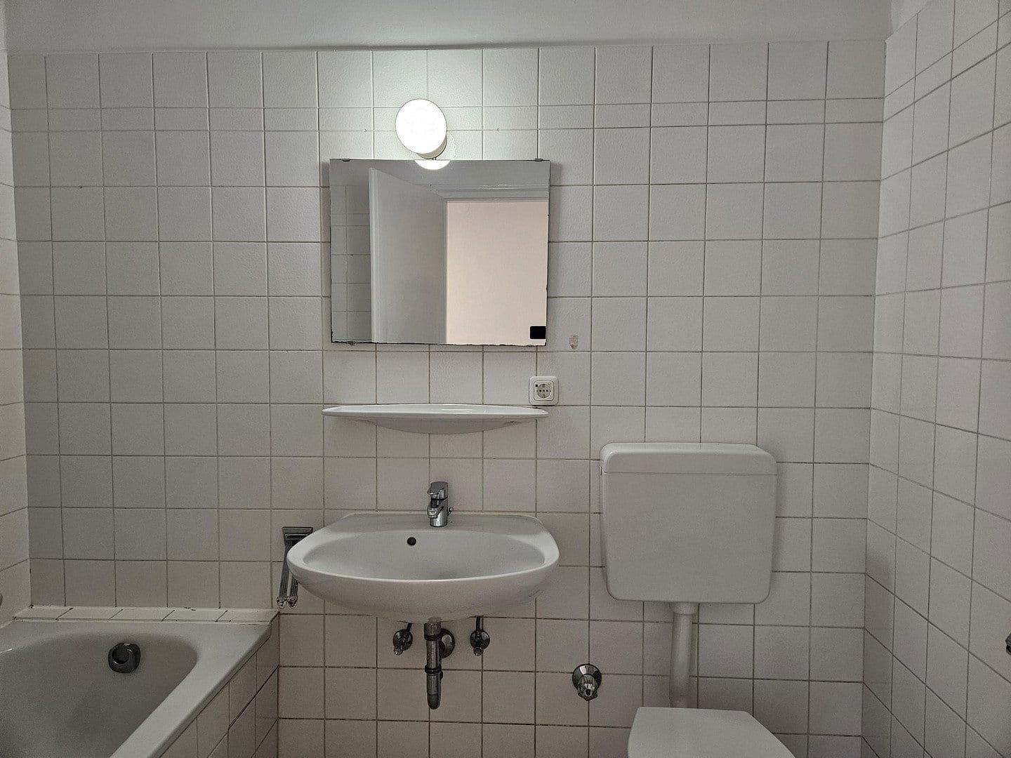 Pronájem bytu 2+1 68 m², Agnes-Bernauer-Straße 73, München, Bavorsko Pronájem bytu 2+1 68 m², Agnes-Bernauer-Straße 73, München, Bavorsko