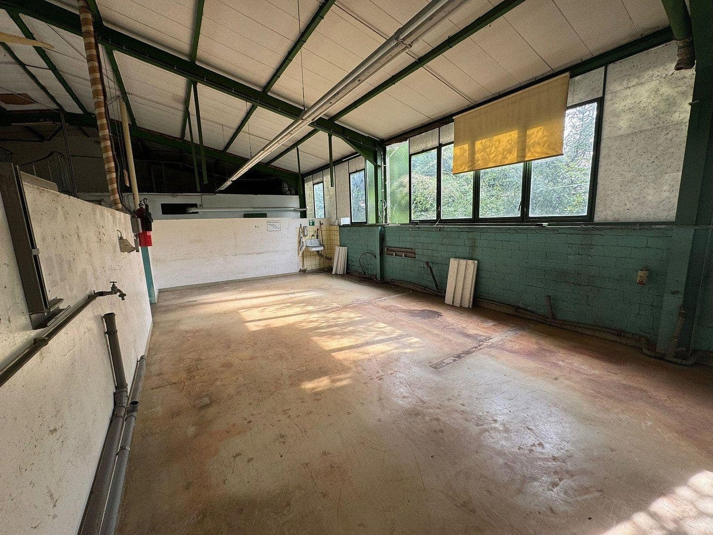 Pronájem nebytového prostoru 750 m², Solingen, Severní Porýní-Vestfálsko Pronájem nebytového prostoru 750 m², Solingen, Severní Porýní-Vestfálsko