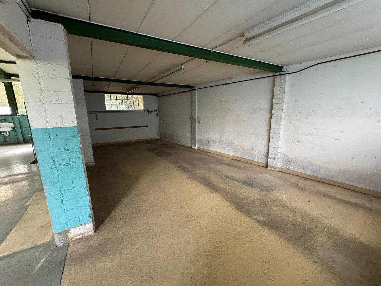 Pronájem nebytového prostoru 750 m², Solingen, Severní Porýní-Vestfálsko Pronájem nebytového prostoru 750 m², Solingen, Severní Porýní-Vestfálsko