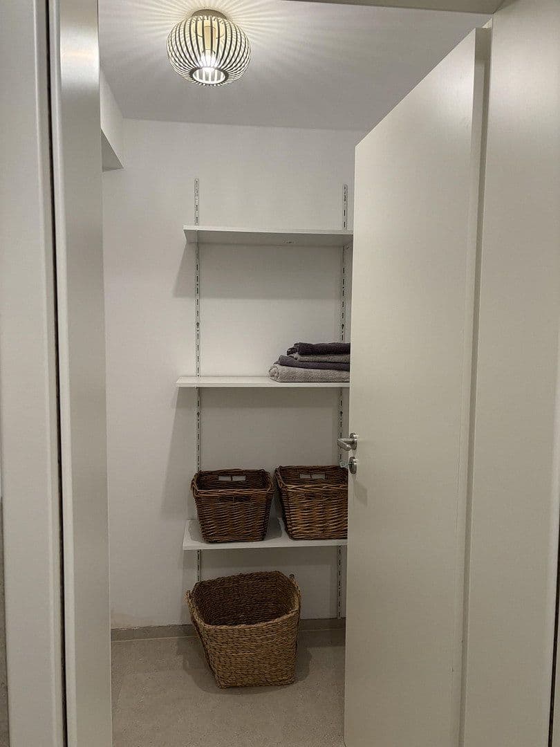 Pronájem bytu 1+kk 45 m², Mozartstraße, Waldenbuch, Bádensko-Württembersko Pronájem bytu 1+kk 45 m², Mozartstraße, Waldenbuch, Bádensko-Württembersko