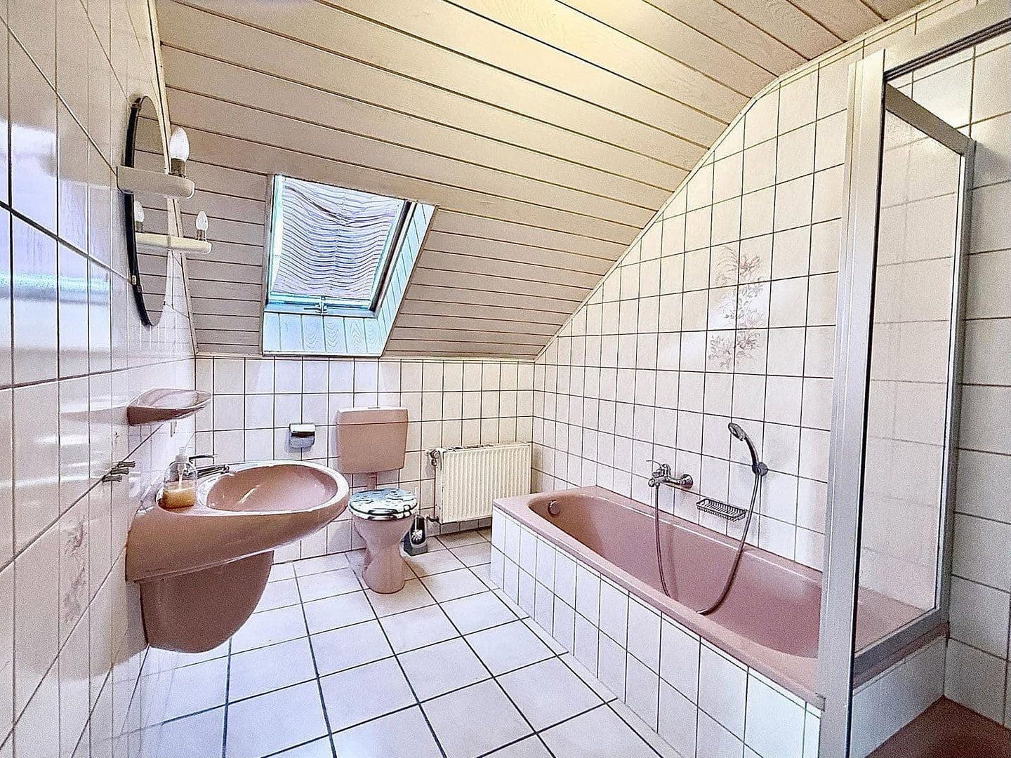 Prodej domu 130 m², pozemek 372 m², Burbach, Severní Porýní-Vestfálsko Prodej domu 130 m², pozemek 372 m², Burbach, Severní Porýní-Vestfálsko