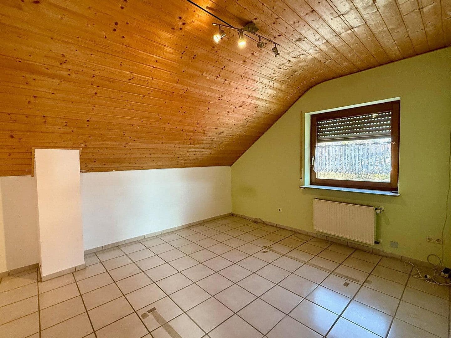 Prodej domu 130 m², pozemek 372 m², Burbach, Severní Porýní-Vestfálsko Prodej domu 130 m², pozemek 372 m², Burbach, Severní Porýní-Vestfálsko