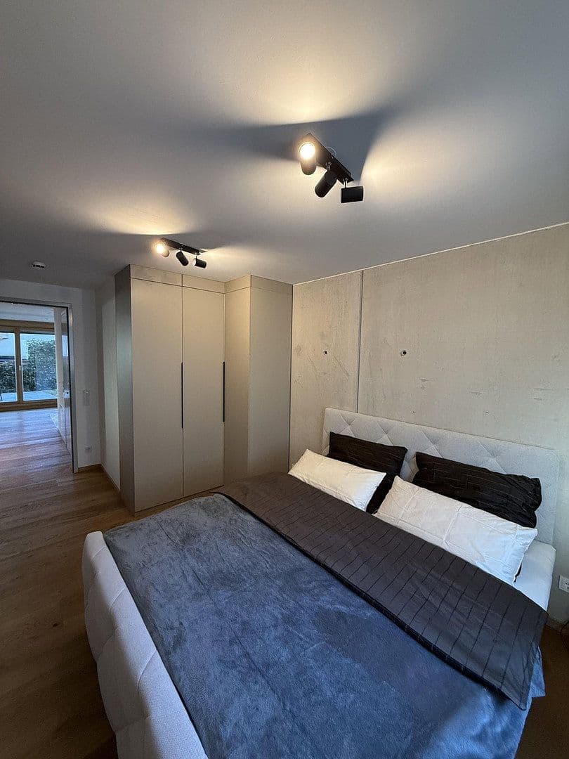 Pronájem bytu 2+1 62 m², Lerchenfeldstraße 28, München, Bavorsko Pronájem bytu 2+1 62 m², Lerchenfeldstraße 28, München, Bavorsko