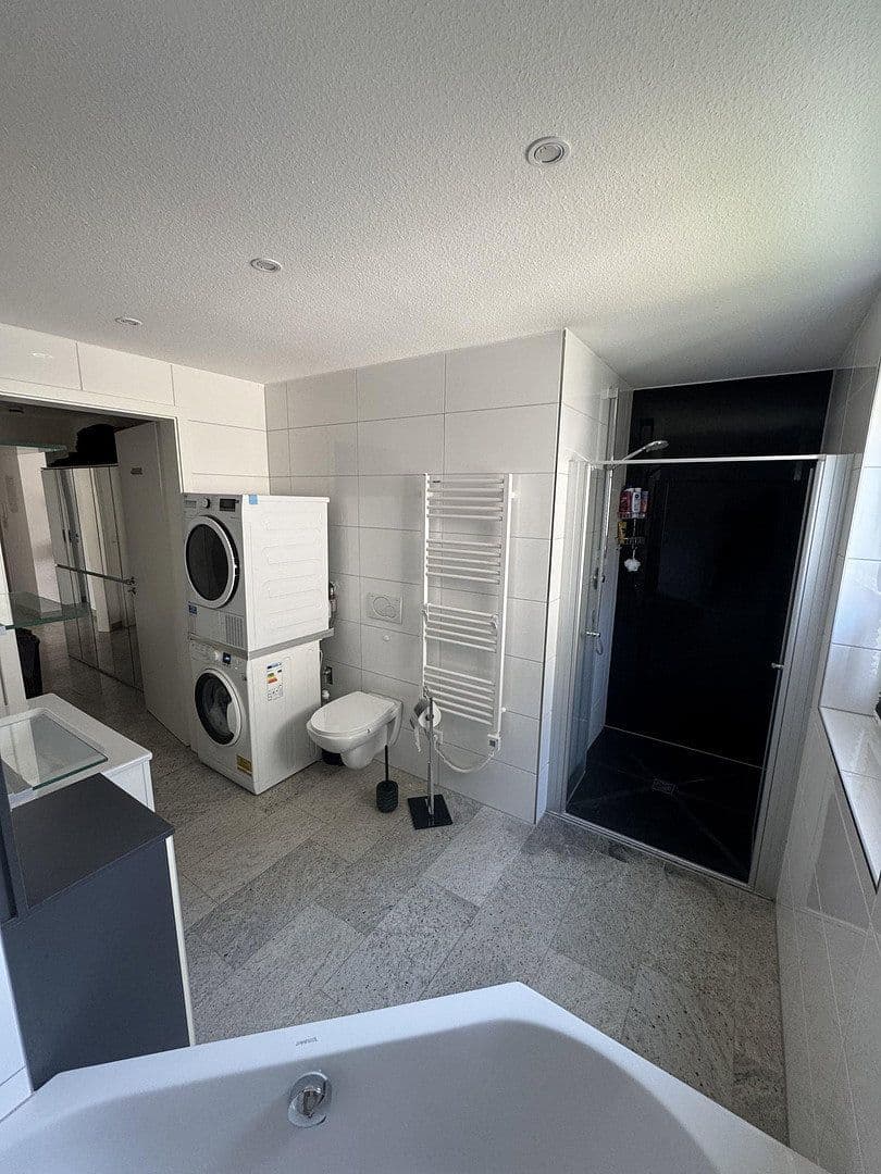 Prodej bytu 4+1 106 m², Bergseestraße 41, Sinzheim, Bádensko-Württembersko Prodej bytu 4+1 106 m², Bergseestraße 41, Sinzheim, Bádensko-Württembersko