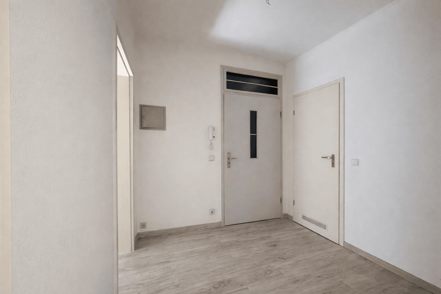 Pronájem bytu 2+1 57 m², Grillparzerstr. 3, Hannover, Dolní Sasko Pronájem bytu 2+1 57 m², Grillparzerstr. 3, Hannover, Dolní Sasko