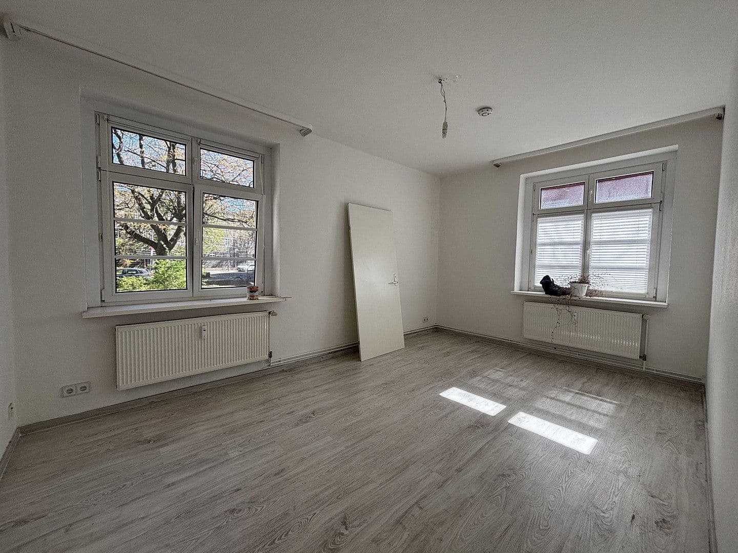 Pronájem bytu 2+1 57 m², Grillparzerstr. 3, Hannover, Dolní Sasko Pronájem bytu 2+1 57 m², Grillparzerstr. 3, Hannover, Dolní Sasko