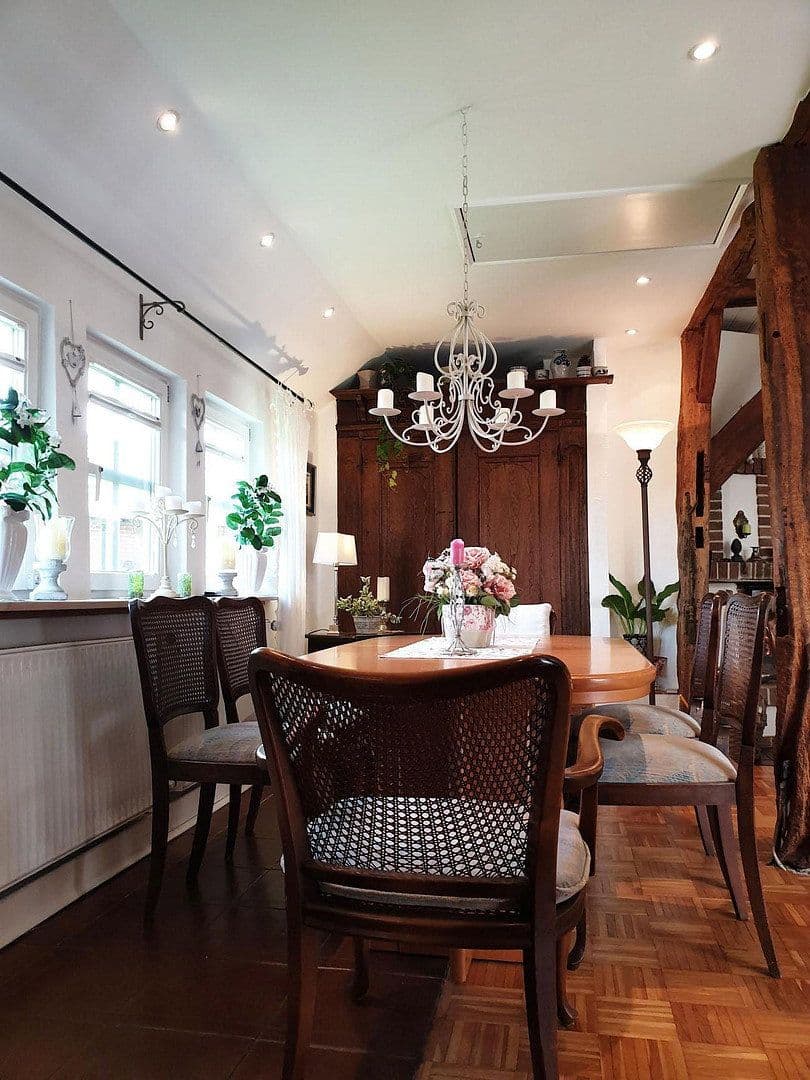 Prodej domu 240 m², pozemek 1.955 m², Grafelderstr. 1, Herzlake, Dolní Sasko Prodej domu 240 m², pozemek 1.955 m², Grafelderstr. 1, Herzlake, Dolní Sasko