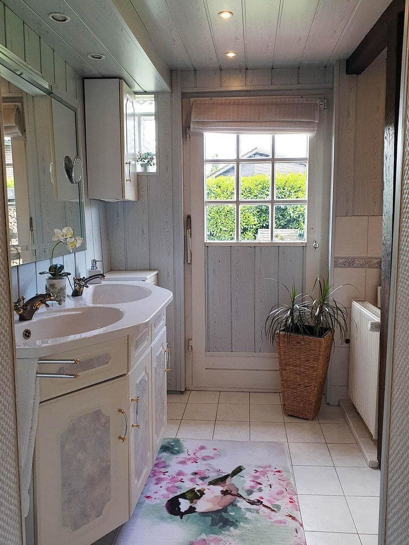 Prodej domu 240 m², pozemek 1.955 m², Grafelderstr. 1, Herzlake, Dolní Sasko Prodej domu 240 m², pozemek 1.955 m², Grafelderstr. 1, Herzlake, Dolní Sasko