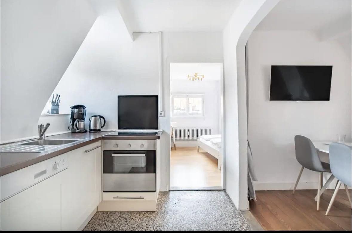 Pronájem bytu 3+1 70 m², Burgsteige 4, Tübingen, Bádensko-Württembersko Pronájem bytu 3+1 70 m², Burgsteige 4, Tübingen, Bádensko-Württembersko