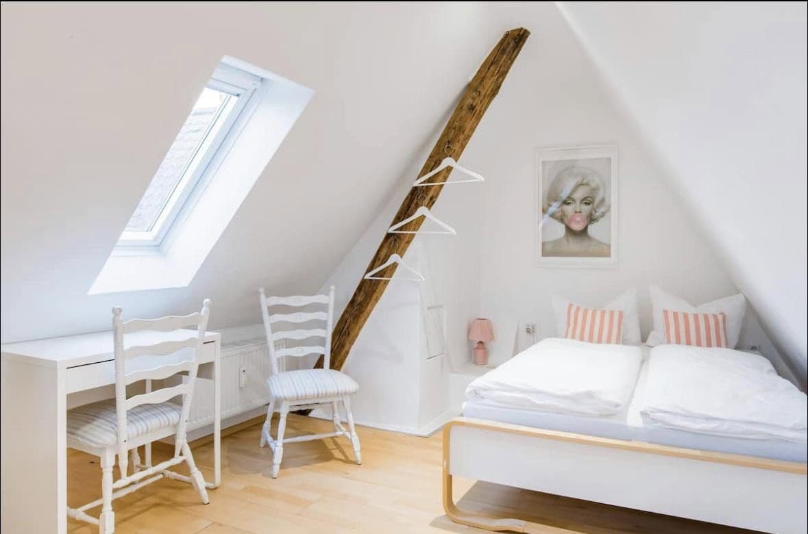 Pronájem bytu 3+1 70 m², Burgsteige 4, Tübingen, Bádensko-Württembersko Pronájem bytu 3+1 70 m², Burgsteige 4, Tübingen, Bádensko-Württembersko