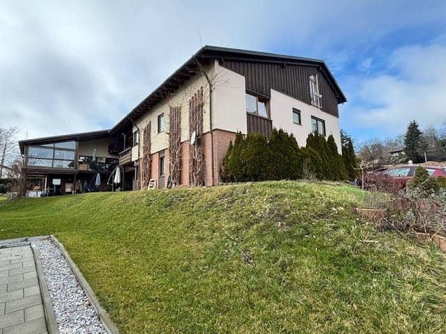 Pronájem domu 845 m², pozemek 1.200 m², Bad Säckingen, Bádensko-Württembersko Pronájem domu 845 m², pozemek 1.200 m², Bad Säckingen, Bádensko-Württembersko