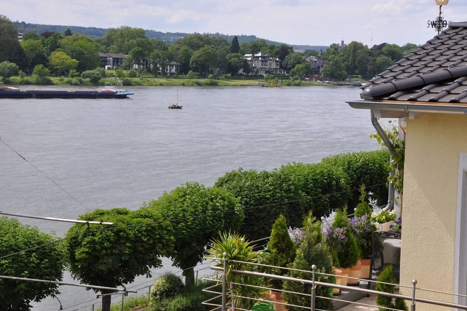 Pronájem bytu 3+1 85 m², Hauptstr. 561, Königswinter, Severní Porýní-Vestfálsko Pronájem bytu 3+1 85 m², Hauptstr. 561, Königswinter, Severní Porýní-Vestfálsko